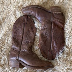 Abilene Dark brown cowgirl boots!